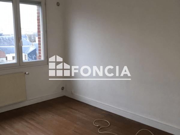Location Studio 29.39 m² - 1 RUE DU CHAPEAU DE VIOLETTES Amiens 80000