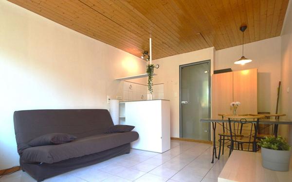 Appartement à louer    1 pièce •  Pau