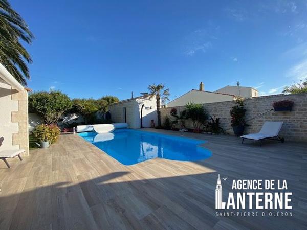 ST PIERRE (Centre ville) -  PLAIN PIED AVEC PISCINE