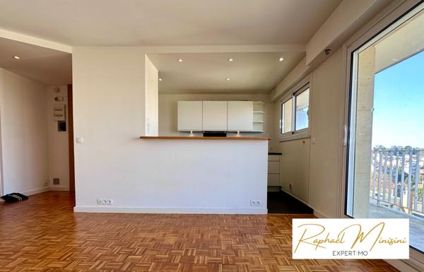 Versailles (78000) T2 44,12 m² – Exposition Ouest, très lumineux – Balcon 11 m² – Ascenseur