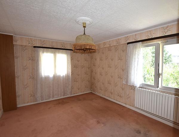 Maison 6 pièces à vendre à Combs-la-Ville, secteur la gare