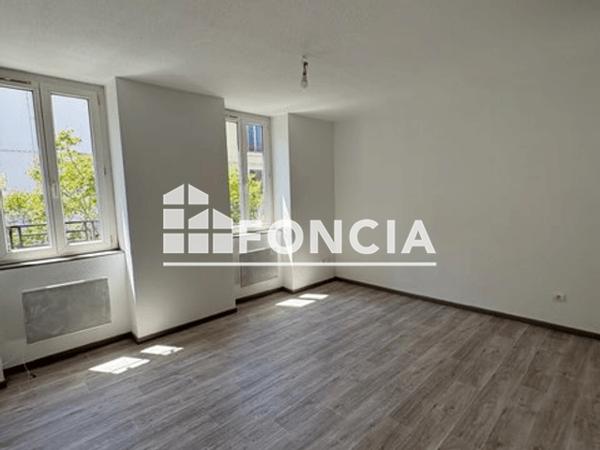 Location Appartement 2 pièces 38.1 m² - 36 RUE DE LA LIBERATION Bourgoin Jallieu 38300