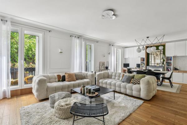 Appartement Haussmannien entièrement rénové