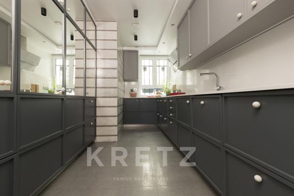 Appartement Haussmannien entièrement rénové