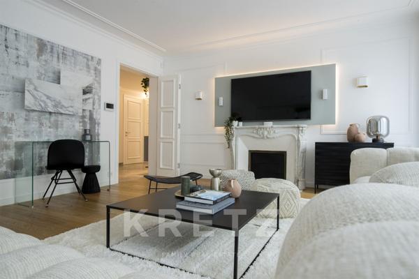 Appartement Haussmannien entièrement rénové