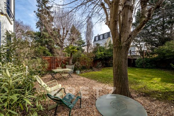 Maison avec jardin en plein centre d'Asnières
