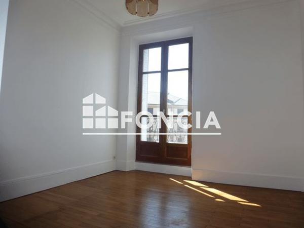 Location Appartement 3 pièces 69.3 m² - 44 RUE DE TURENNE Grenoble 38000