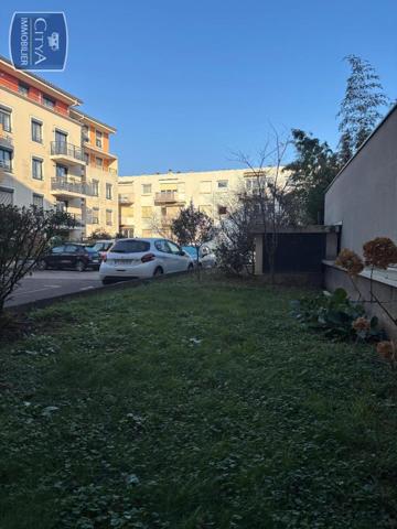 Location local commercial Villefranche-sur-Saône (69400)