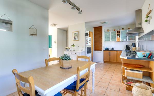 Maison à vendre    5 pièces • 100 m2 Ciboure