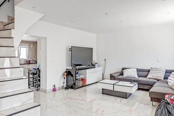 Maison 4 pièces - 83 m² Exclusivité efficity