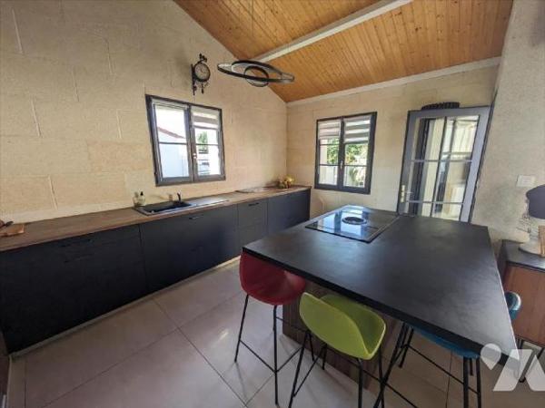 EXCLUSIVITE - LES HERBIERS - Idéalement située en impasse, à proximité immédiate des écoles et ...