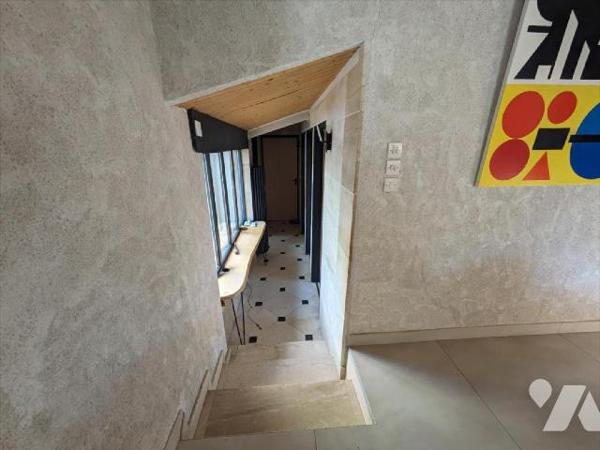 EXCLUSIVITE - LES HERBIERS - Idéalement située en impasse, à proximité immédiate des écoles et ...