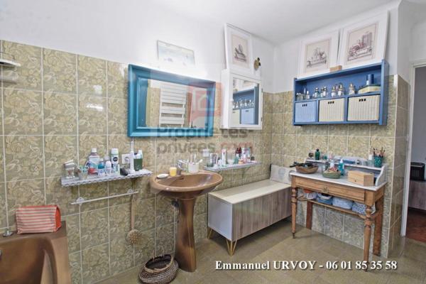 A VENDRE - 13890 MOURIES - Maison de plain-pied 113 m² avec garage et jardin 1982 m²