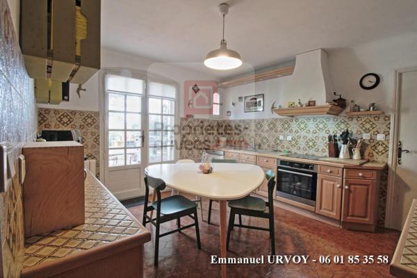 A VENDRE - 13890 MOURIES - Maison de plain-pied 113 m² avec garage et jardin 1982 m²