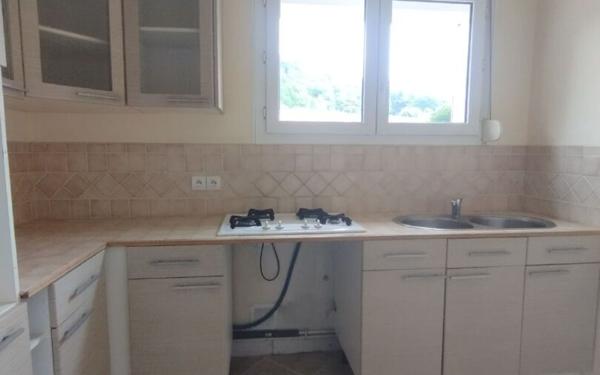 Maison à louer    2 pièces •  Attichy