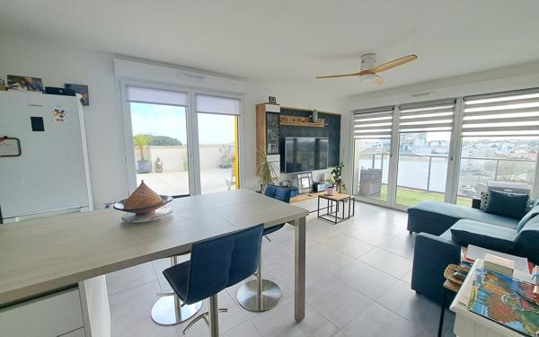 Appartement à vendre    3 pièces •  Royan