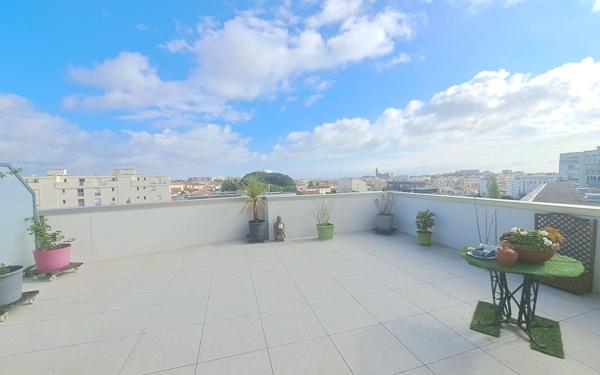 Appartement à vendre    3 pièces •  Royan