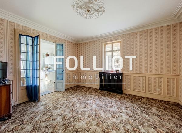 Appartement à rénover à proximité de la mer / Granville