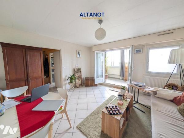 Appartement T5 - 4 chambres - Stationneemnt exté