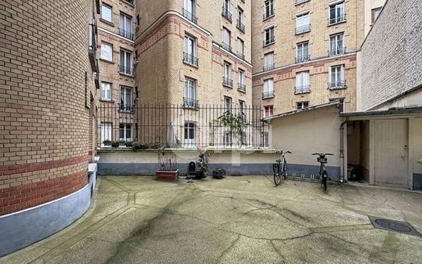 Appartement à vendre    2 pièces • 46,05 m2 Paris 15