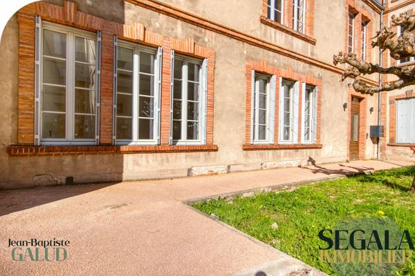 Albi (81000) Bureau lumineux en hyper centre – stationnement privé – Albi