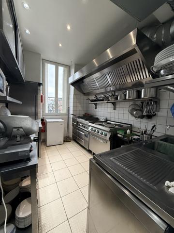 Fonds De Commerce
        
        - 60 m² 99 000 € *