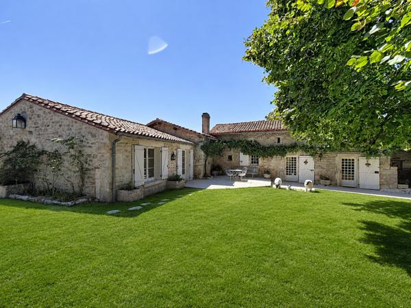 Propriété de campagne ouest Angoulême