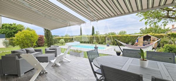 PAVILLON DE PLAIN-PIED DE 131,89 m² AVEC PISCINE, CABANON ET TERRAIN CLOS