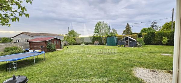 PAVILLON DE PLAIN-PIED DE 131,89 m² AVEC PISCINE, CABANON ET TERRAIN CLOS