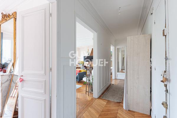Place Courteline, Appartement familial exposé SUD et sans vis-à-vis