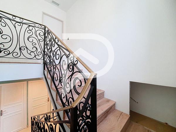 Maison 8 pièces 300 m2