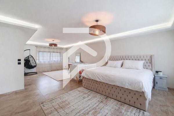 Maison 8 pièces 300 m2