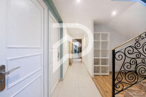 Maison 8 pièces 300 m2
