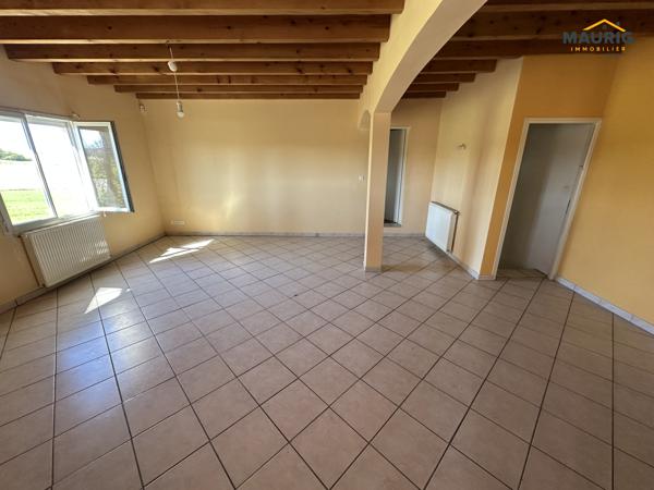 MAISON EN PIERRE 10 MINUTES DE MARAMNDE - 5 CHAMBRES 15345m²