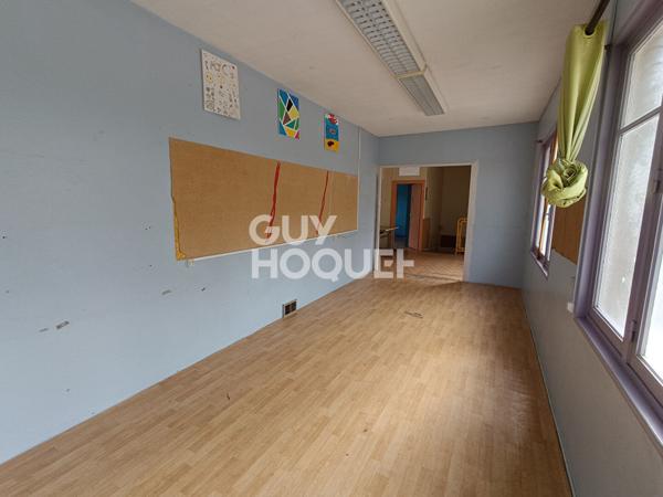 Bâtiment à rénover de 265m² à Boën sur Lignon