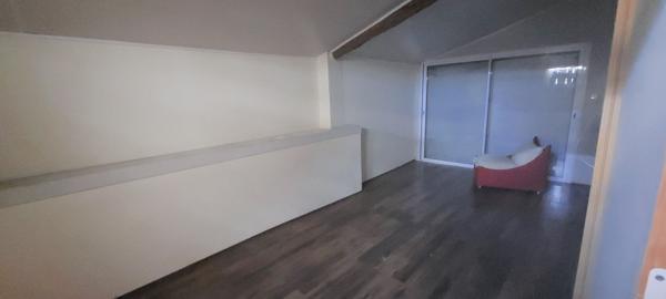 A VENDRE MAISON SUR MAGNIFIQUE TERRAIN ARBORE