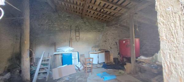 A VENDRE MAISON SUR MAGNIFIQUE TERRAIN ARBORE