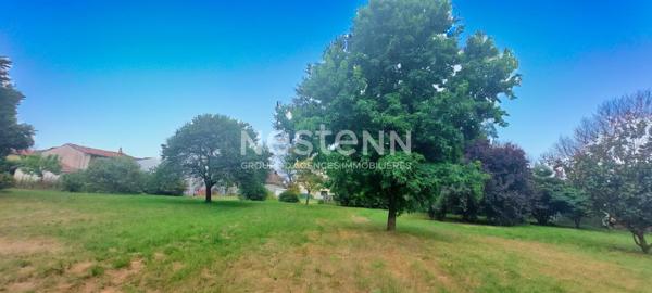 A VENDRE MAISON SUR MAGNIFIQUE TERRAIN ARBORE