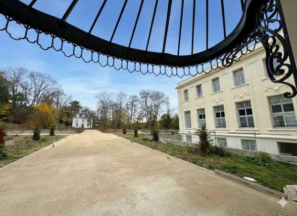 Appartement 4 pièces de102m² + 63m² ! Château de Grandchamp