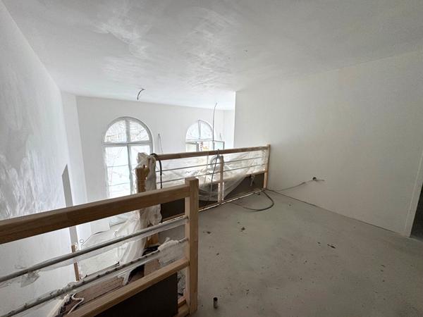 Appartement 4 pièces de102m² + 63m² ! Château de Grandchamp