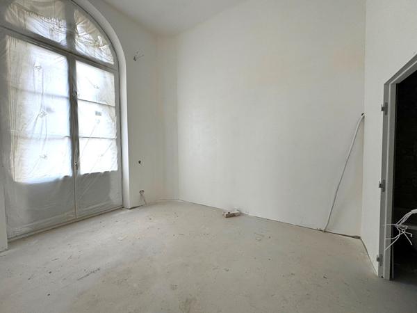 Appartement 4 pièces de102m² + 63m² ! Château de Grandchamp