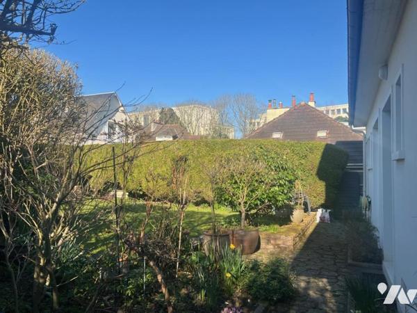 CAEN CENTRE - Belle maison de 220 m2 - Terrain