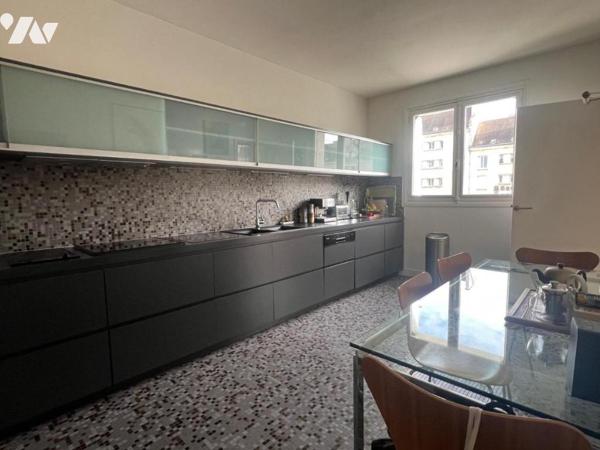 CAEN CENTRE - Belle maison de 220 m2 - Terrain