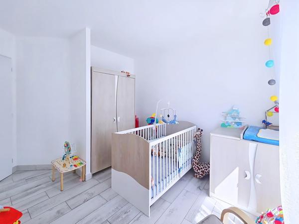Le confort du plain-pied récent vous attend  !