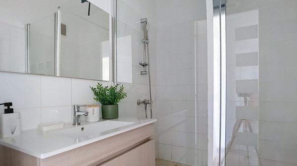 Bel Appartement T3 traversant de 65 m2 à Port-de-Bouc