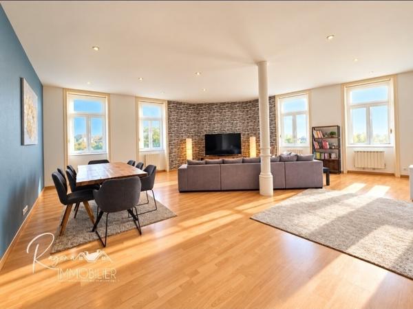 APPARTEMENT DE CARACTÈRE AUX VOLUMES RARES