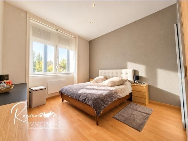 APPARTEMENT DE CARACTÈRE AUX VOLUMES RARES
