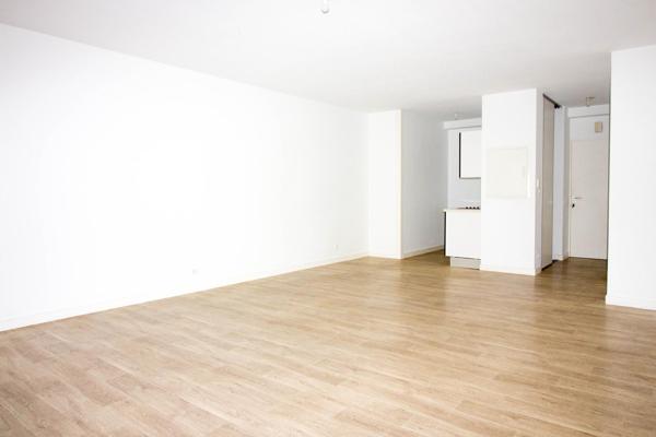 APPARTEMENT T2 RENOVE AVEC PARKING ET BALCON A DEUX PAS DE LA GARE ET DES THERMES