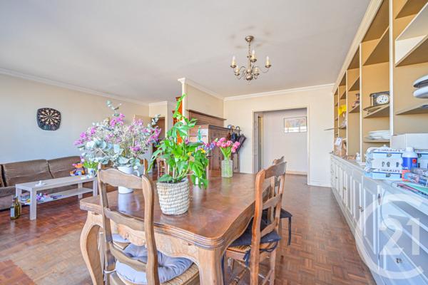 Appartement à vendre  5 pièces - 103 m2 PARIS - 75011