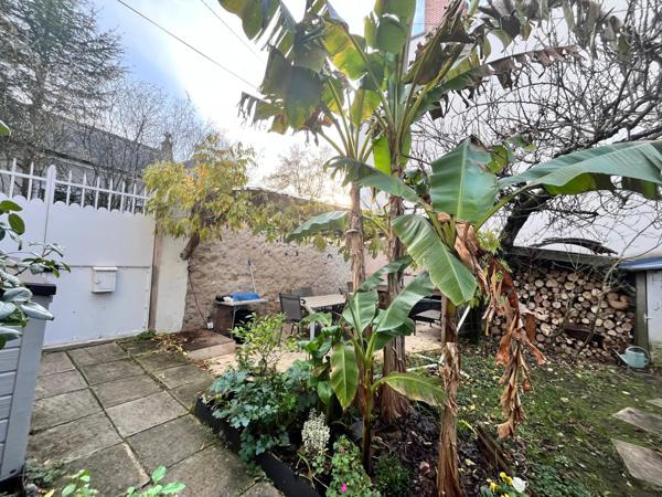 Maison de ville, pleine de charme, 156 m² environ